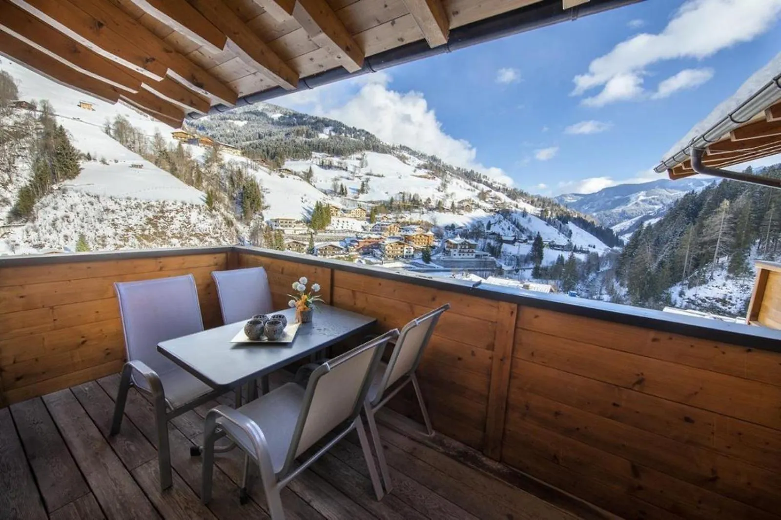 Holiday home Alpen Resort Saalbach D4